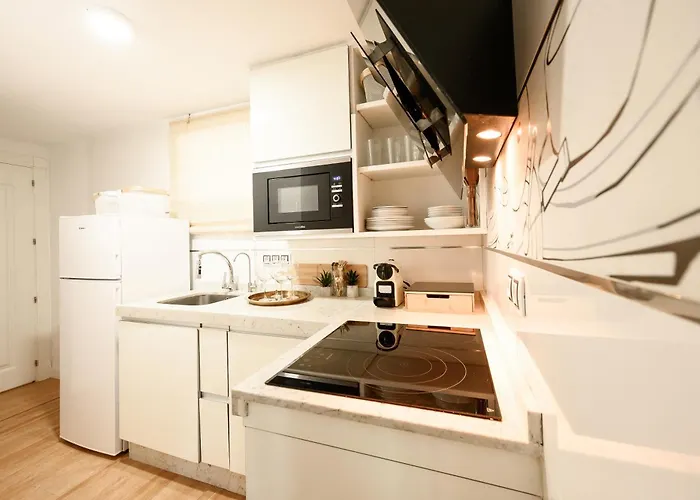 Estudio Con Parking Teatinos Living Appartement